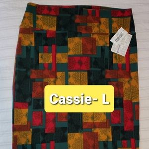 Lularoe- Cassie LG